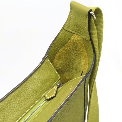 Hermes Hermes Good News Gm Shoulder Bag Taurillon Clemence Anise Green ?L Engraved