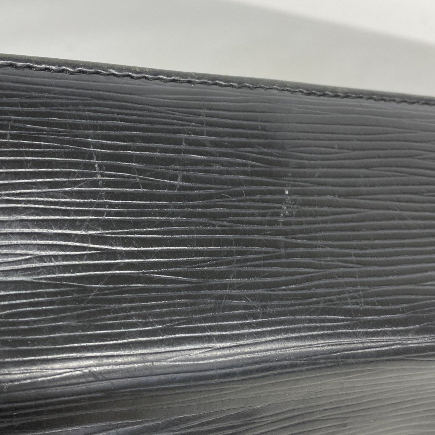 Louis Vuitton Epi Portefeuille Sarah Long Wallet M63742 Noir