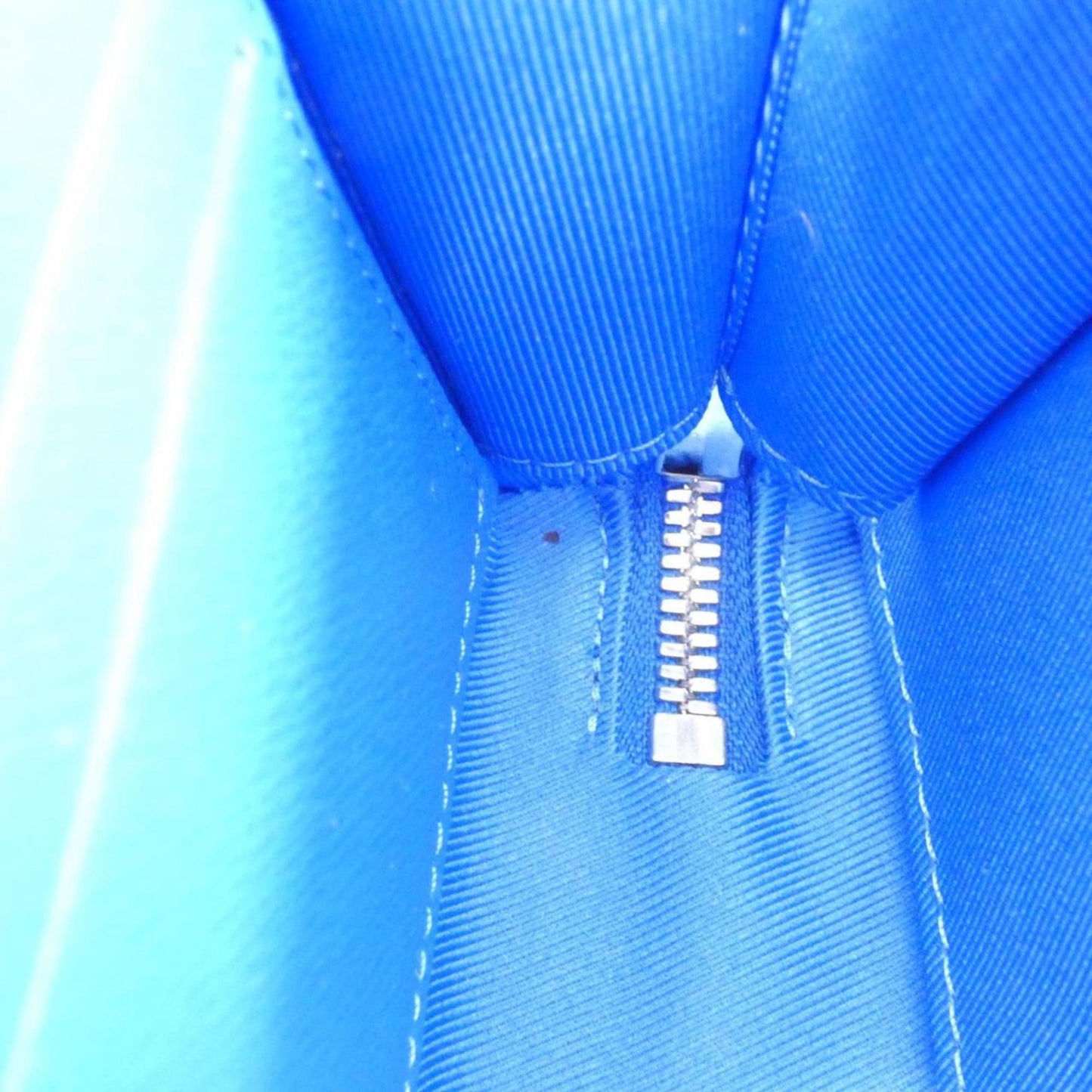 Louis Vuitton Monogram Lv Clouds Soft Trunk Wallet M45432 Shoulder Bag