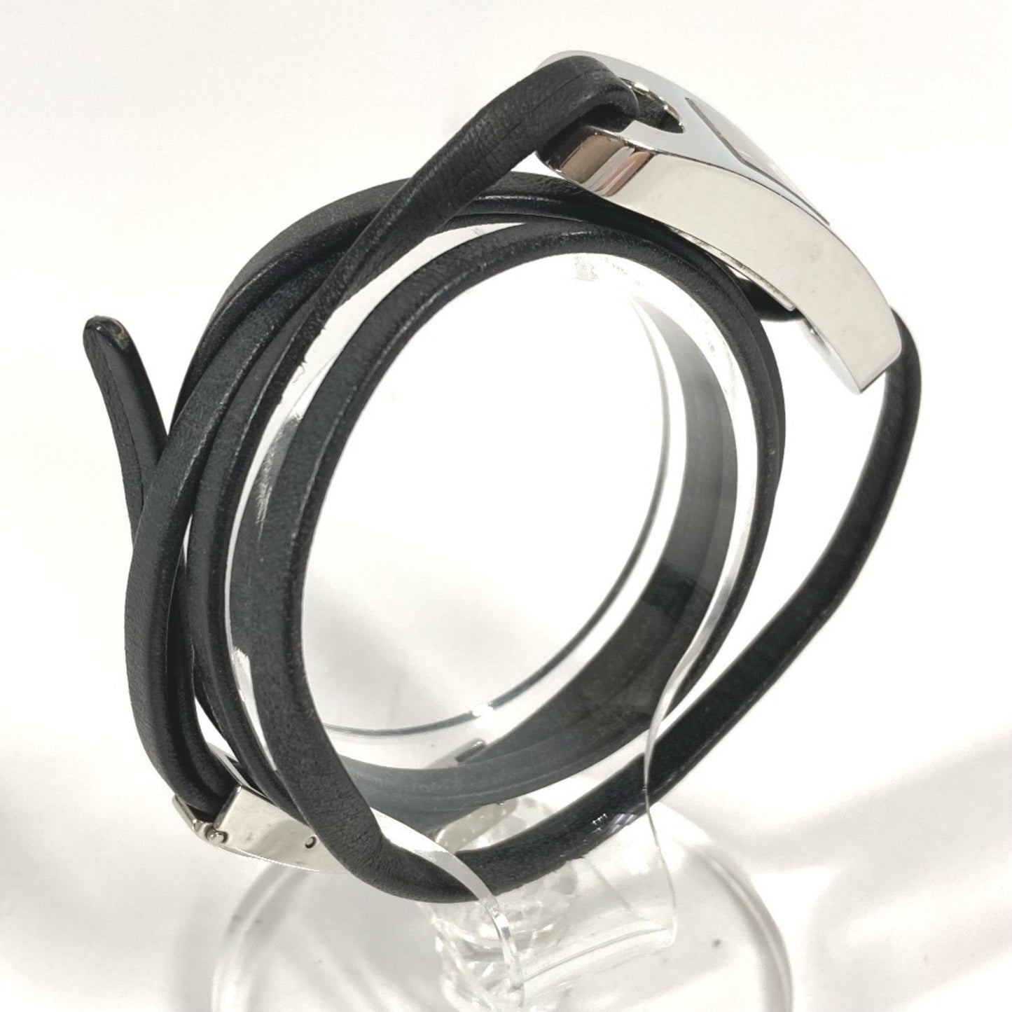 Gucci 6100L Bracelet Watch With Logo