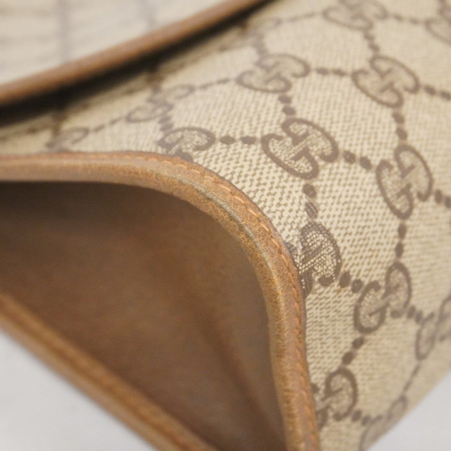 Gucci Gg Supreme Sherry Line Clutch Bag 89 01 031 Brown