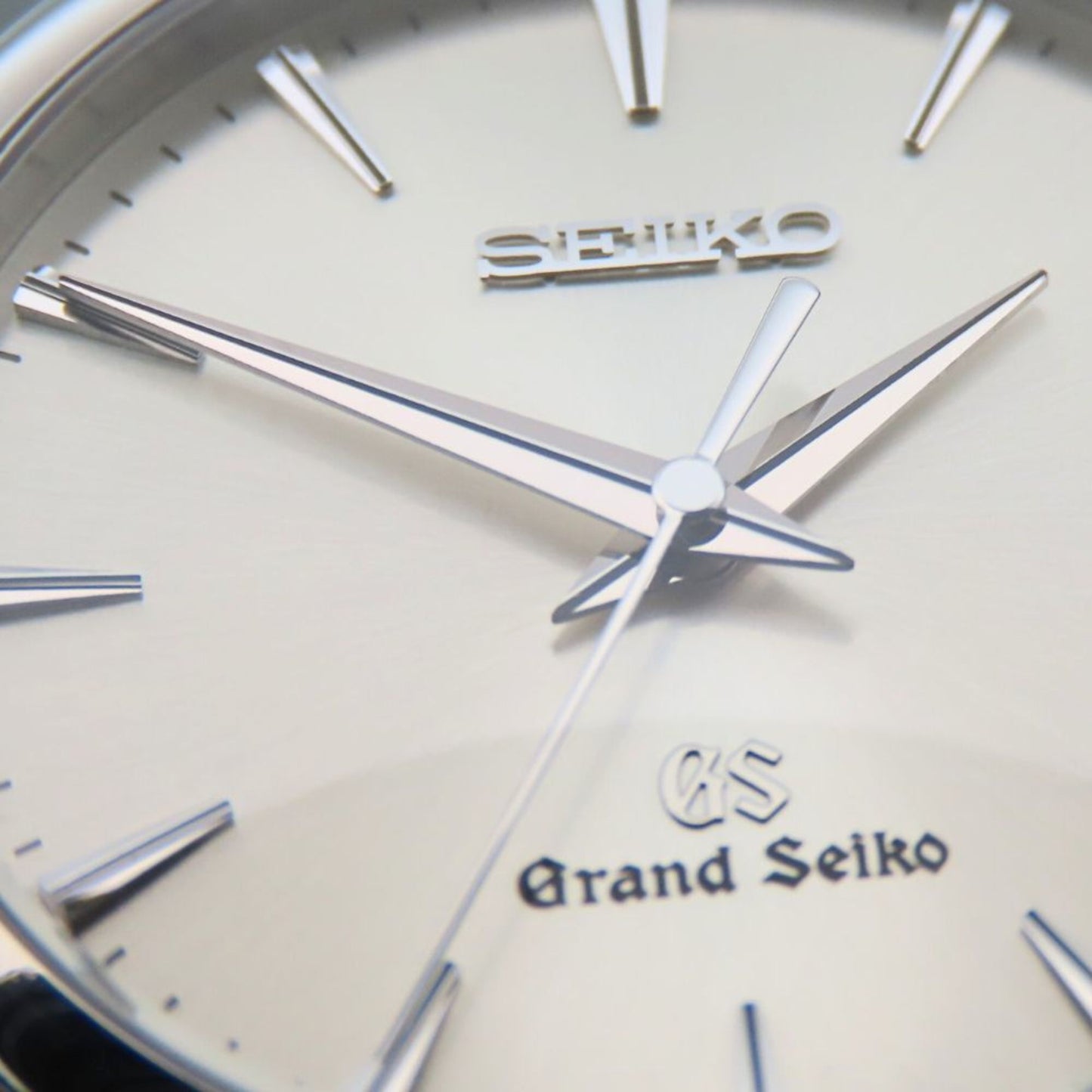 Seiko Grand 9F62-0A10 Stainless Steel Watch With Silver Dial