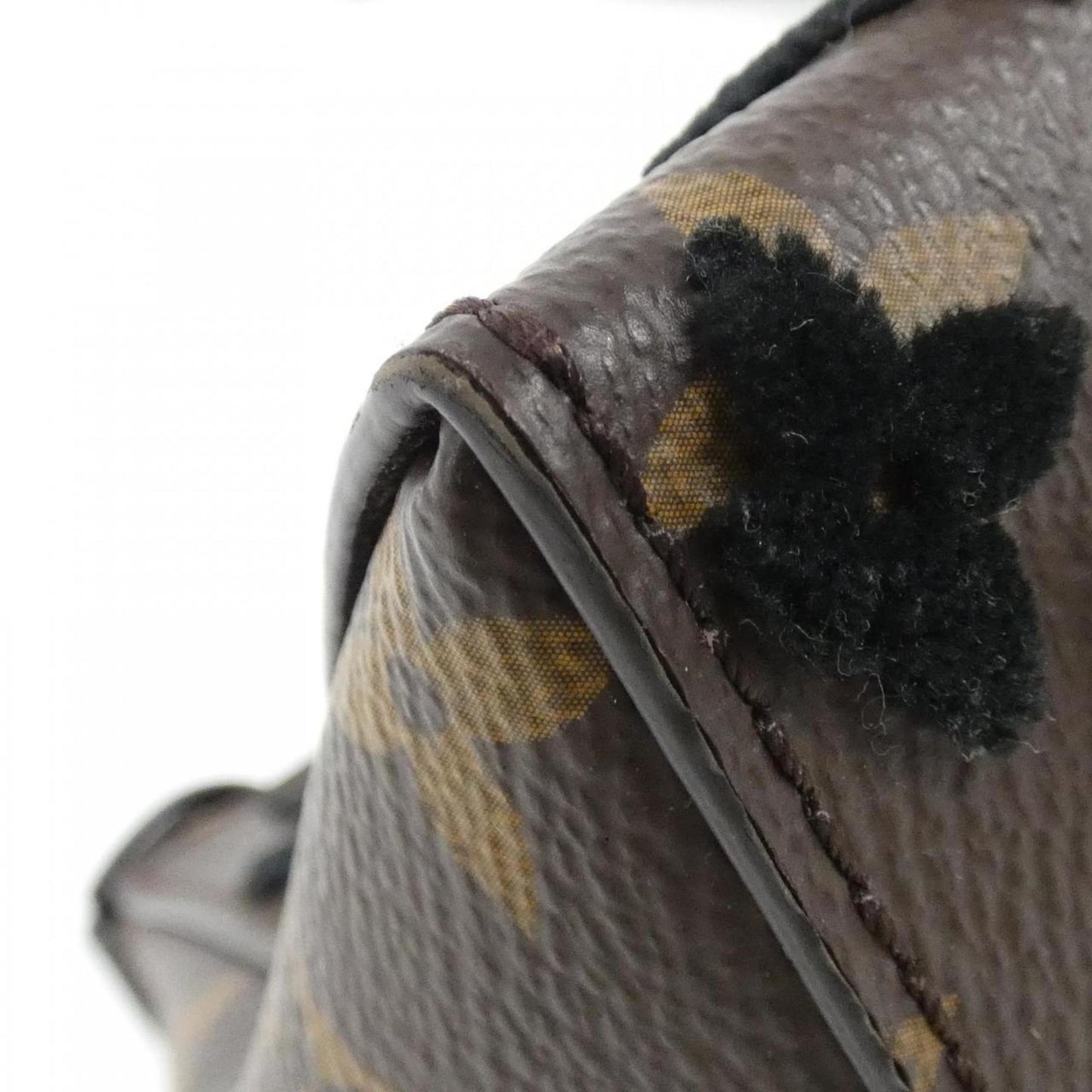 Canvas Louis Vuitton Shoulder Bag Coated