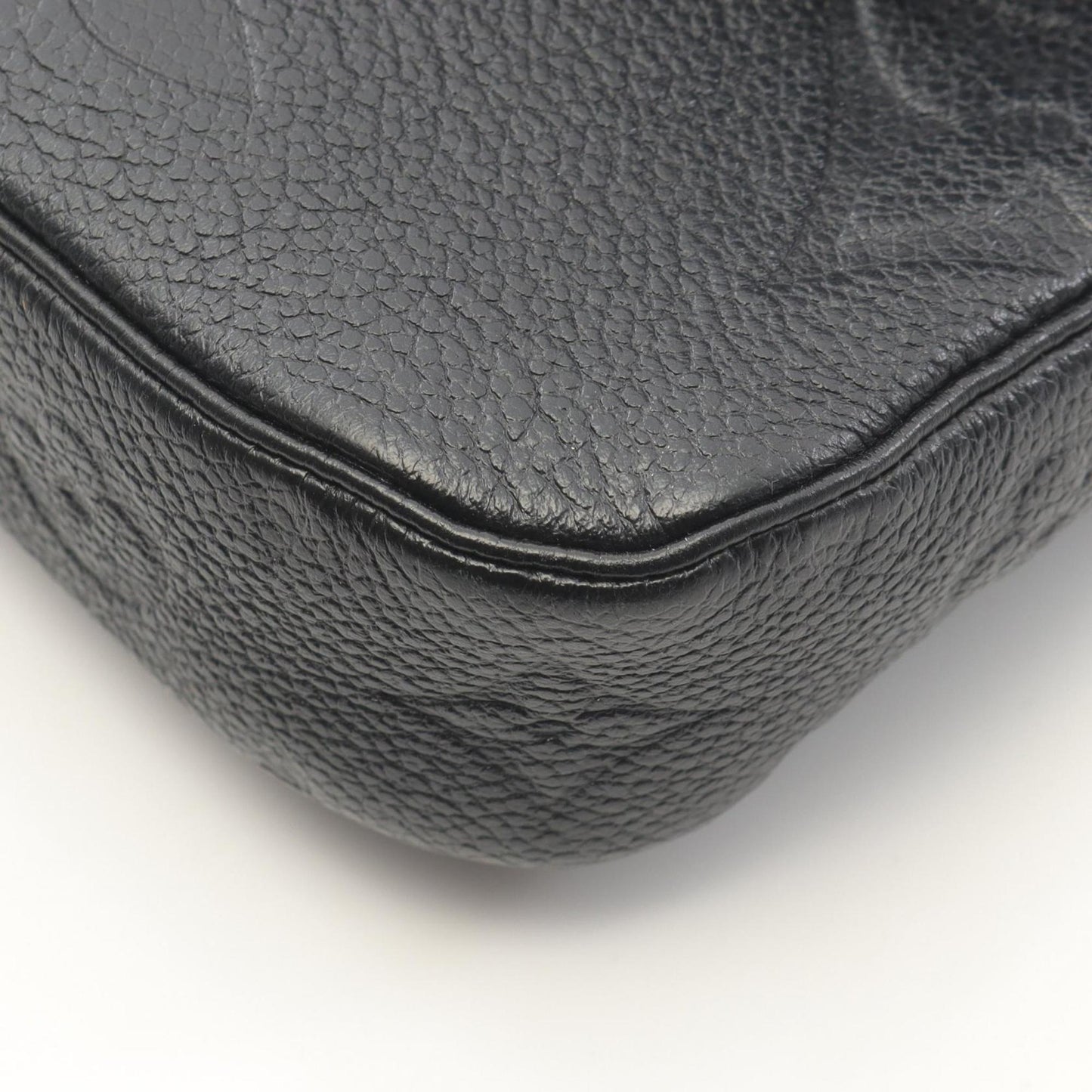 Louis Vuitton Multi Pochette Accessoires Shoulder Bag In Monogram Empreinte Leather