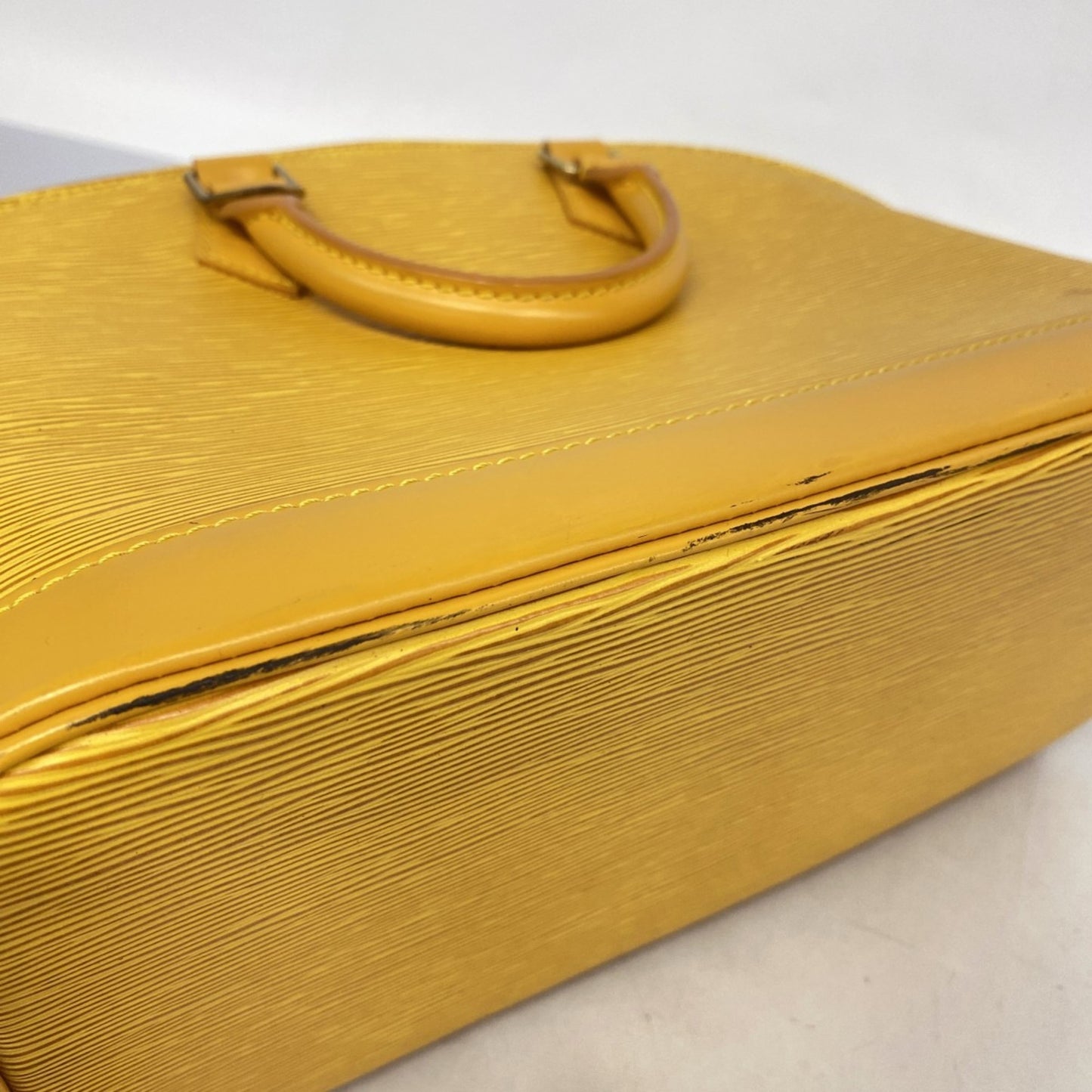 Louis Vuitton Epi Alma Handbag M52149 Jaune
