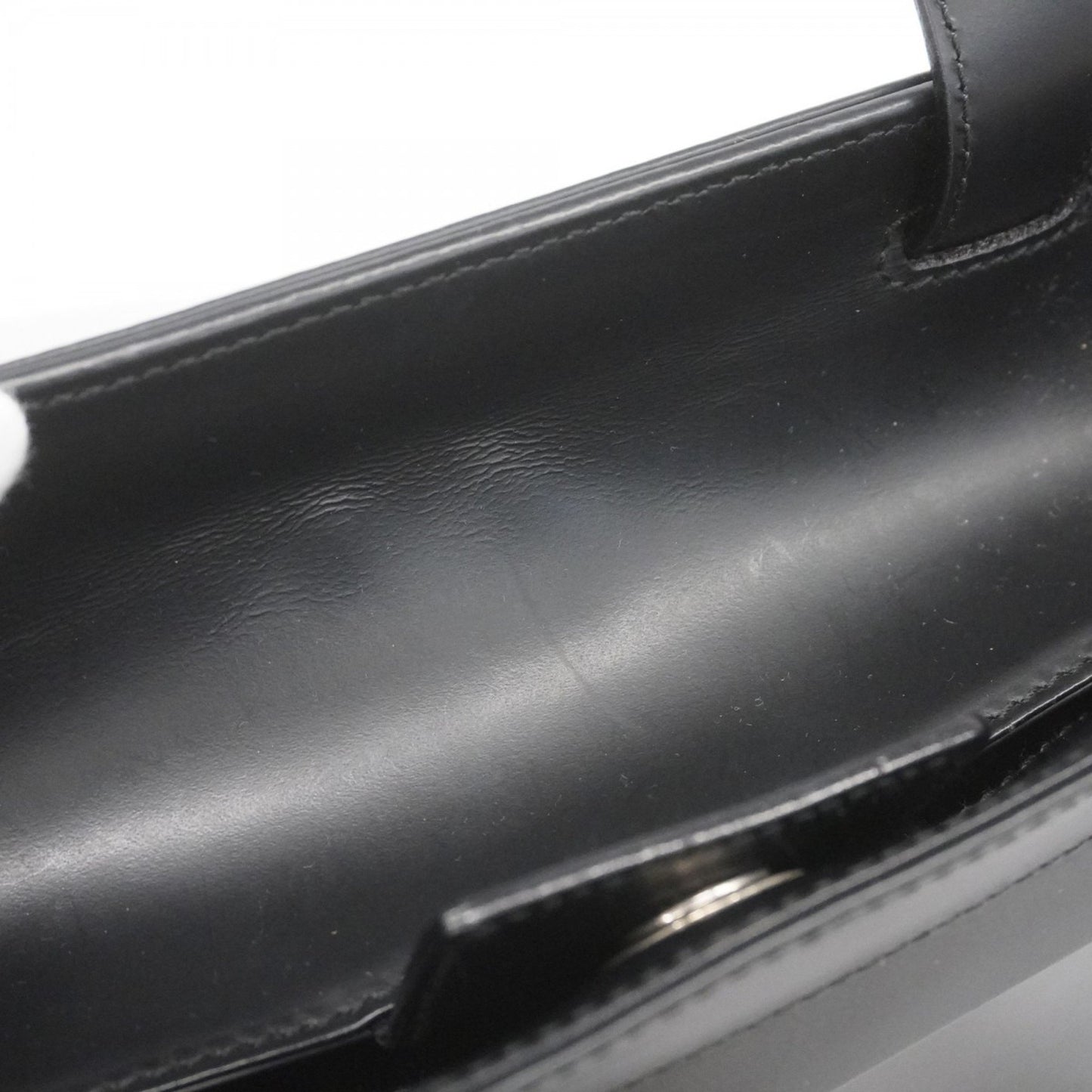 Salvatore Ferragamo Gancini Leather Handbag In Black For Women