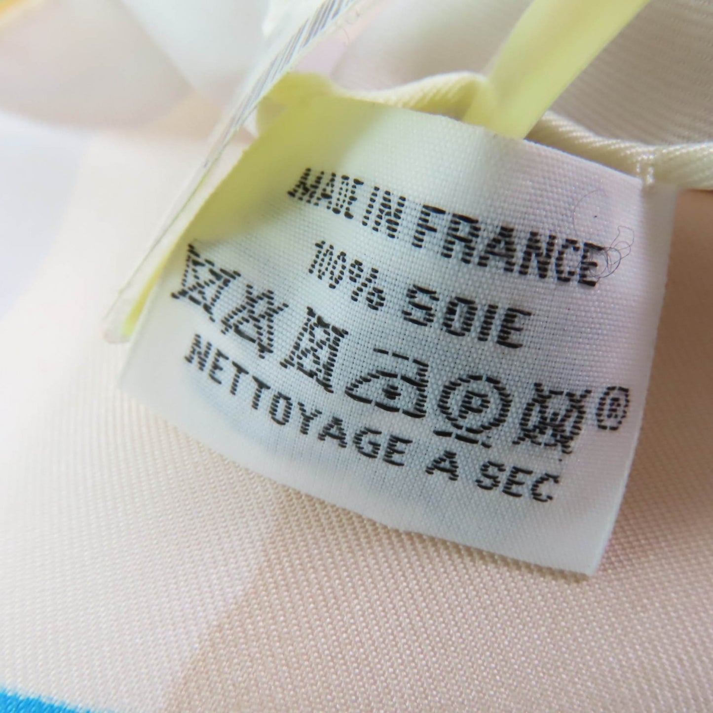 Hermes Rectangle Normandy Coast Charm 100% Silk Blanc Bleu Glacier Scarf With Box