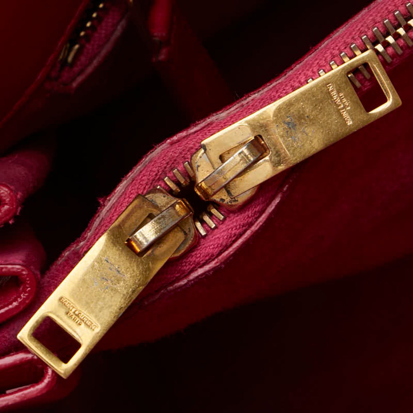 Saint Laurent Logo Shoulder Bag/Handbag