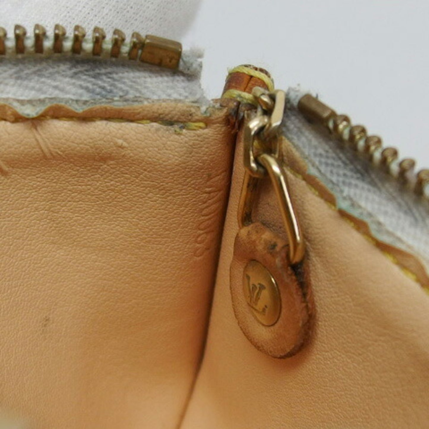 Louis Vuitton Monogram Multicolore Pochette Cles Coin Case