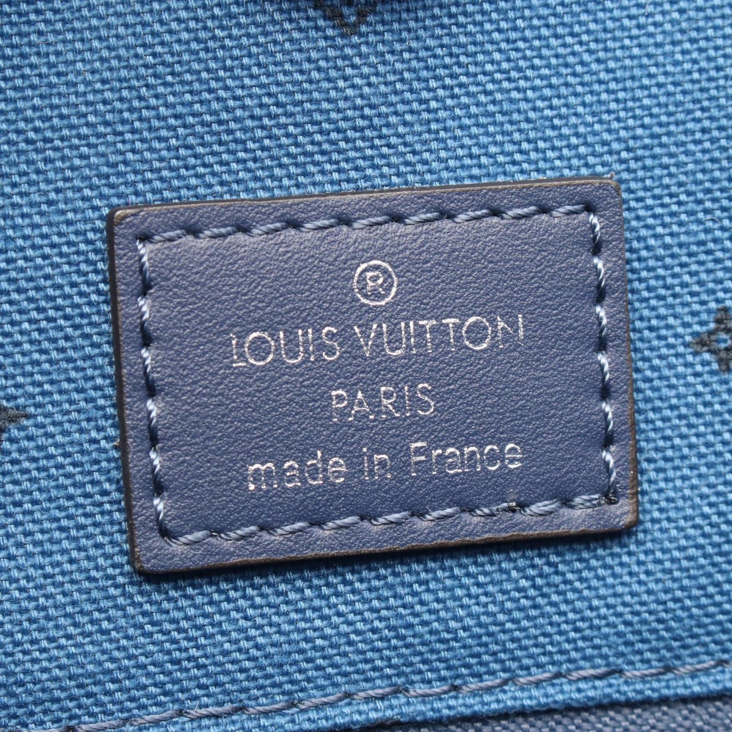 Louis Vuitton Lv Escale On The Go Gm Shoulder Bag
