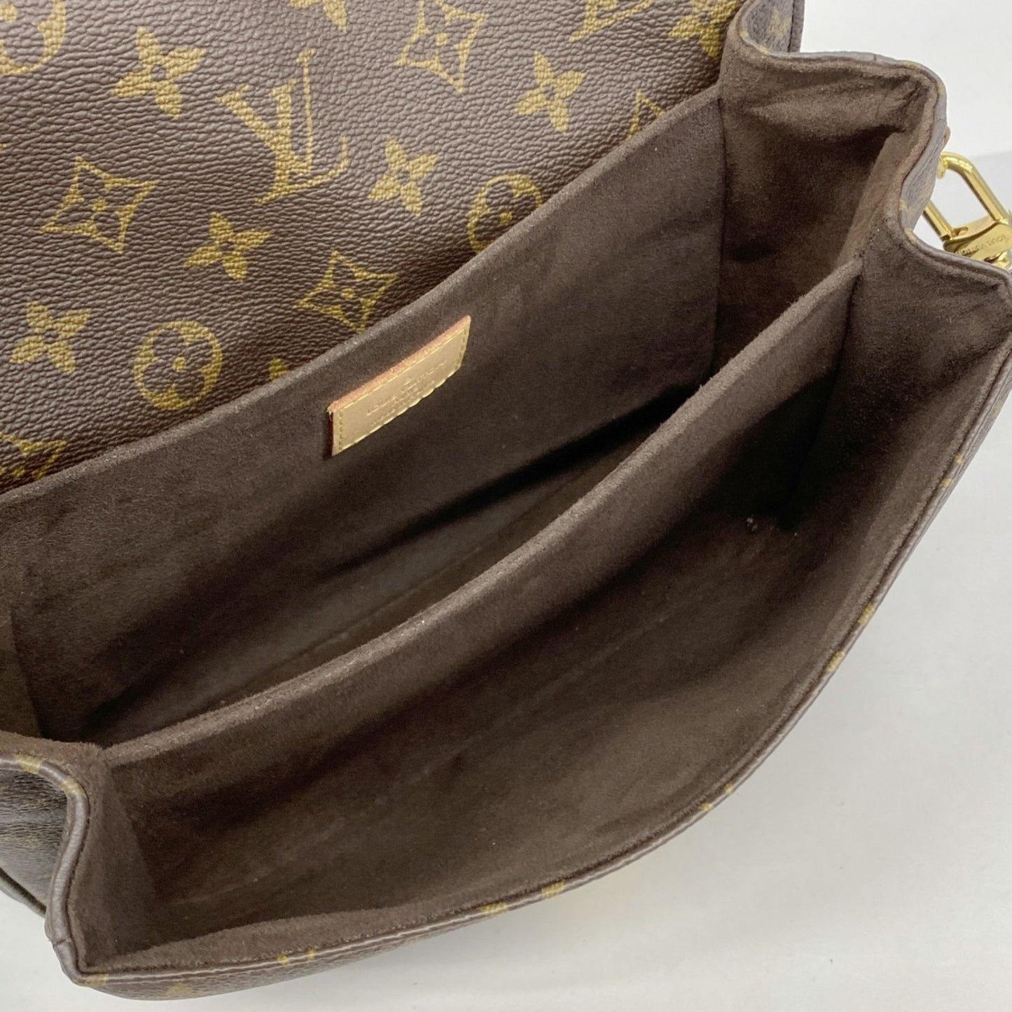 Louis Vuitton Monogram Pochette Metis Mm M44875 Handbag