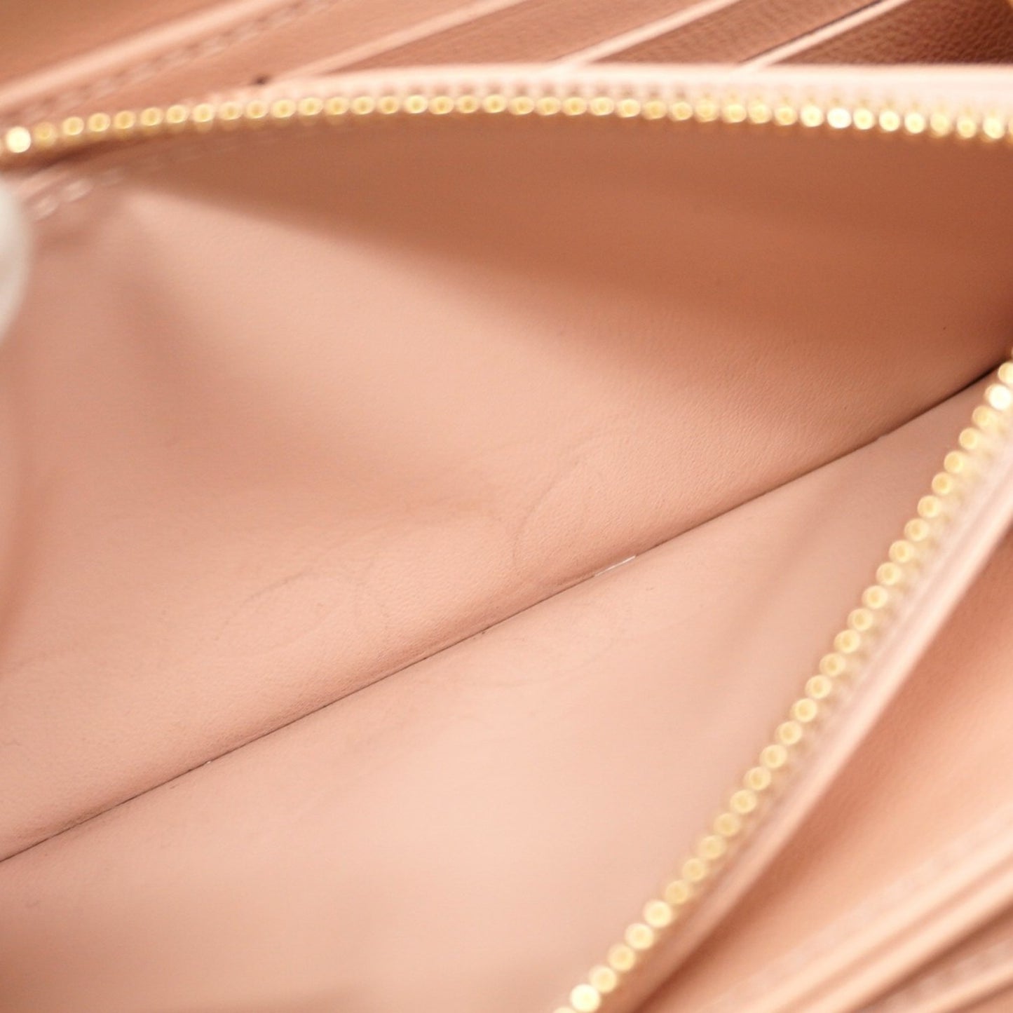 Louis Vuitton Monogram Embossed Zippy Wallet M12152 Black/Pink