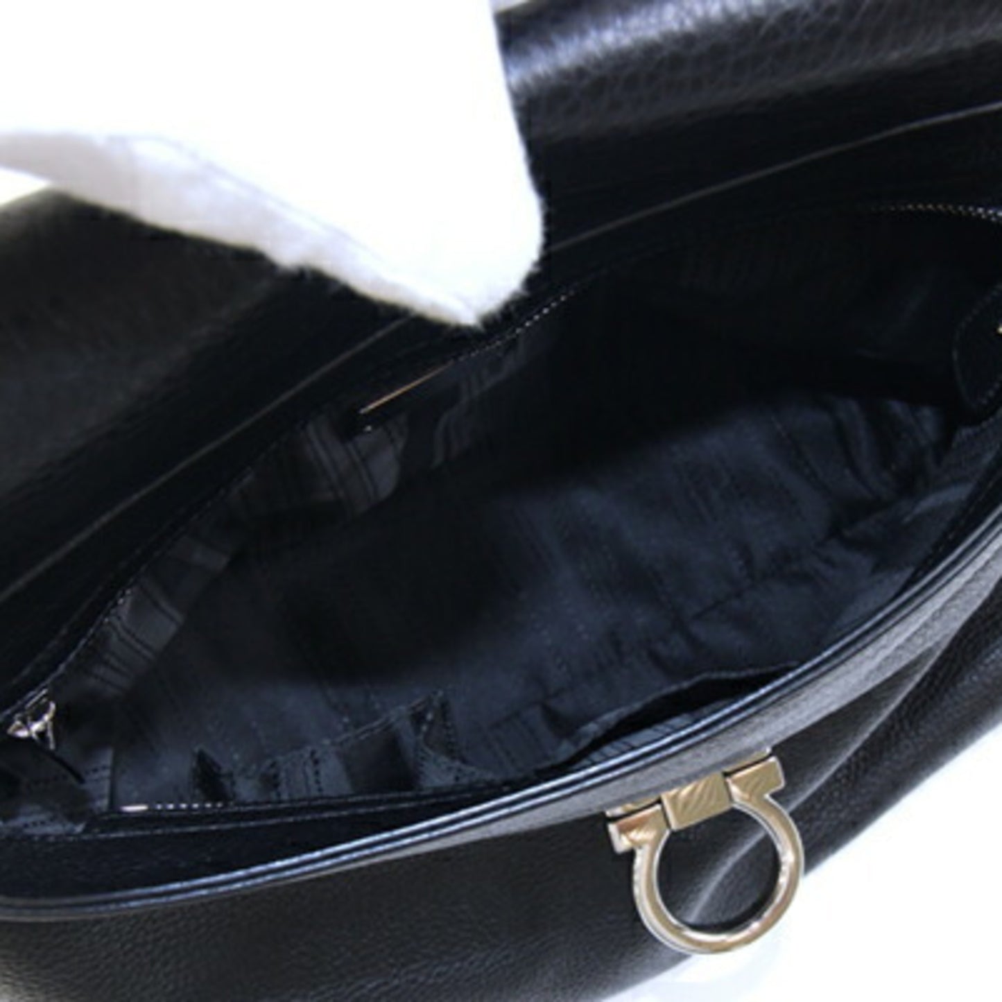 Salvatore Ferragamo Gancini Sofia Handbag 21A896 Black Leather Shoulder Bag