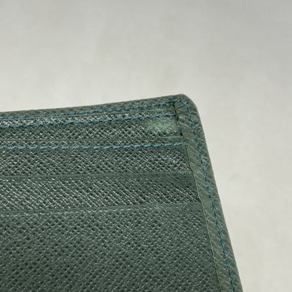 Louis Vuitton Taiga Wallet