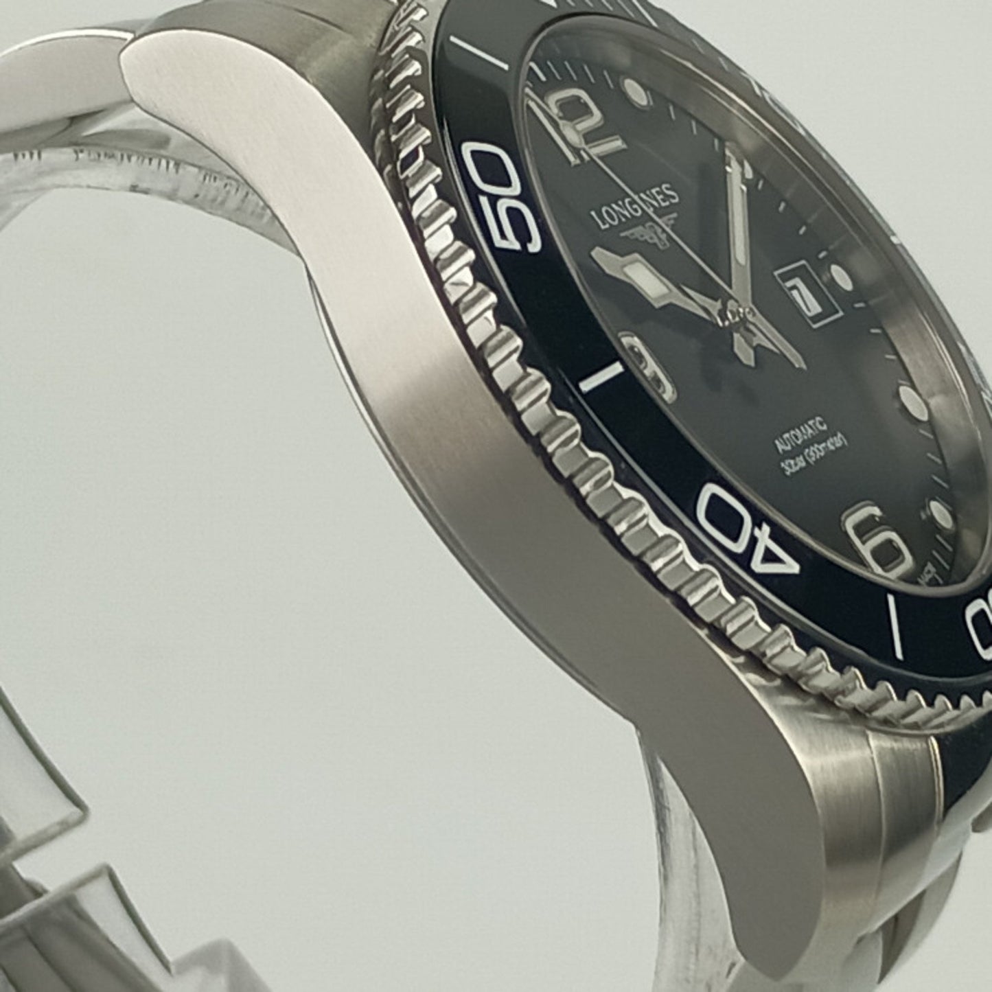 Longines Hydroconquest L3.781.4.56.6 Silver Black Dial Stainless Steel