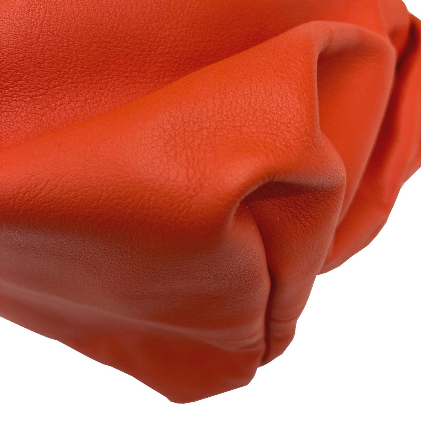 Bottega Veneta The Chain Pouch In Orange Calfskin Leather.