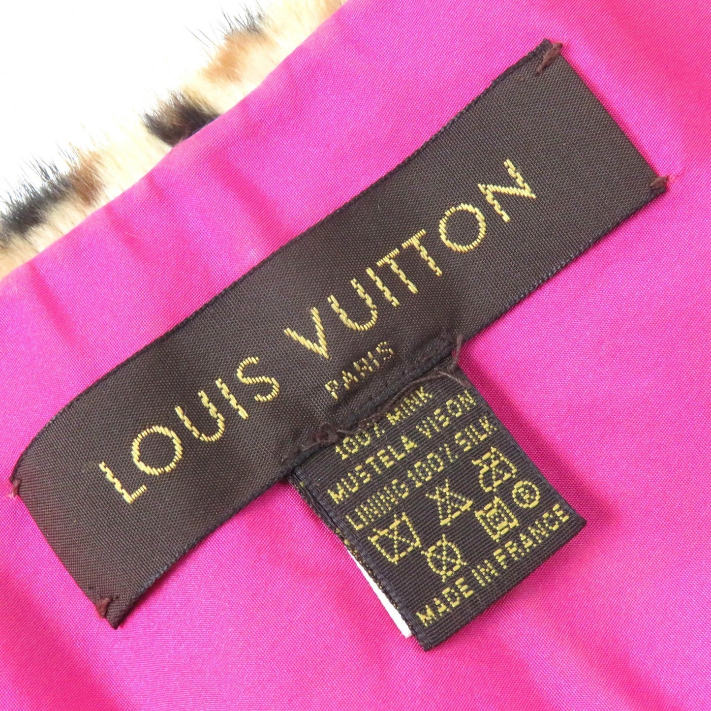 Louis Vuitton 412005 Mink Fur Shawl Scarf With Lv Logo Hardware And Leopard Print