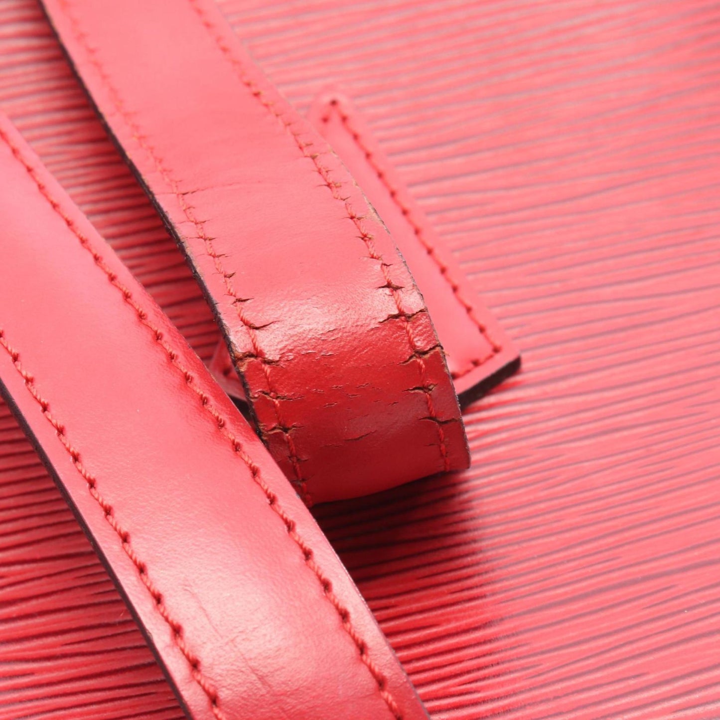 Louis Vuitton Epi Leather Lussack Shoulder Bag In Castilian Red