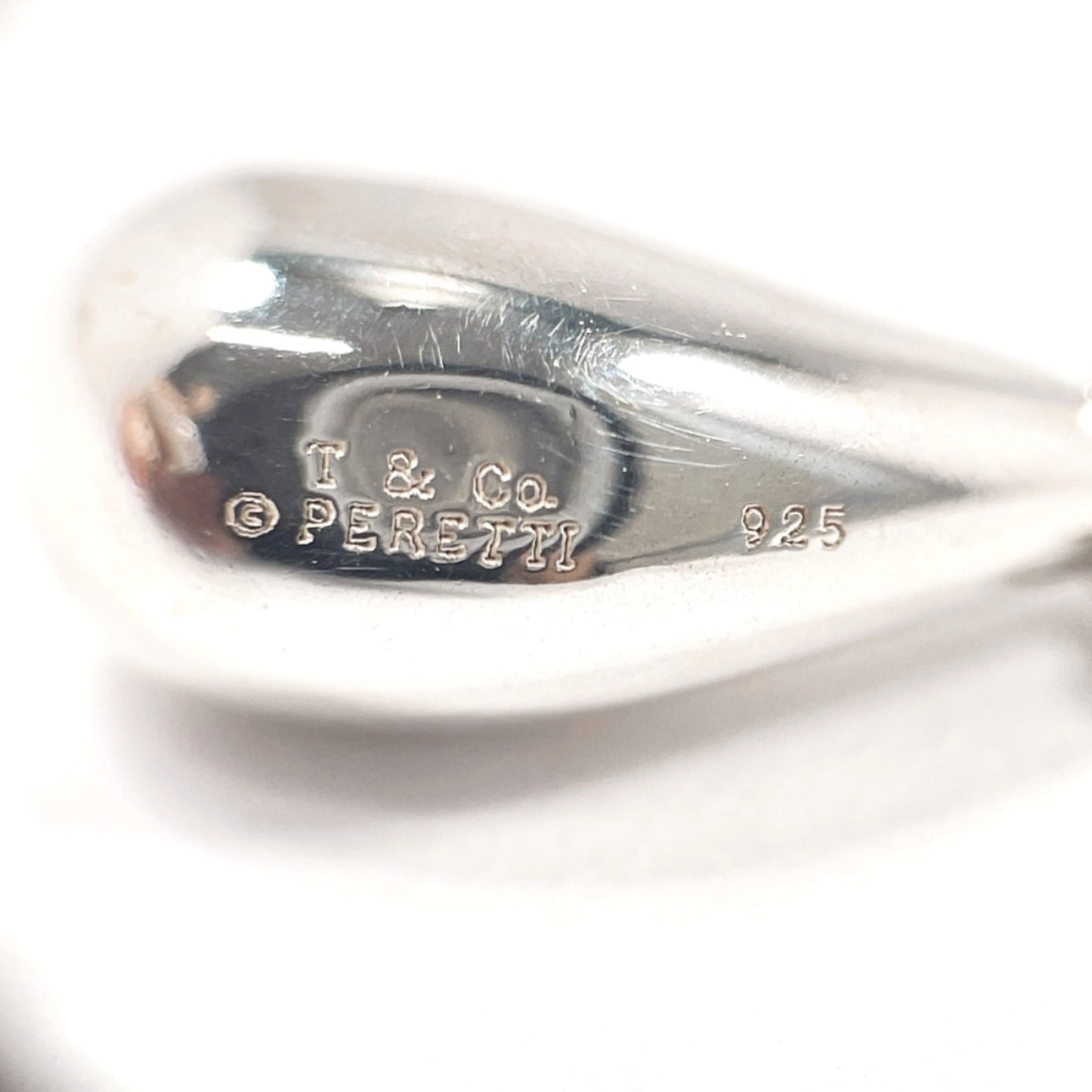 Tiffany & Co. Tiffany Teardrop Elsa Peretti Necklace In 925 Sterling Silver