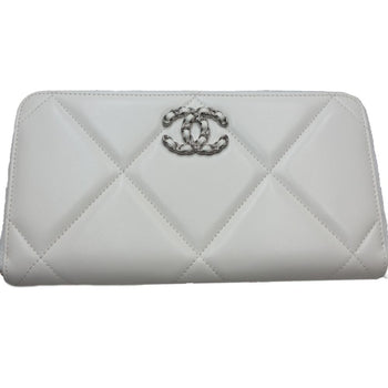 Chanel 19 Round Zipper Matelasse Cc Mark Ap1063 Long Wallet Leather White 083407