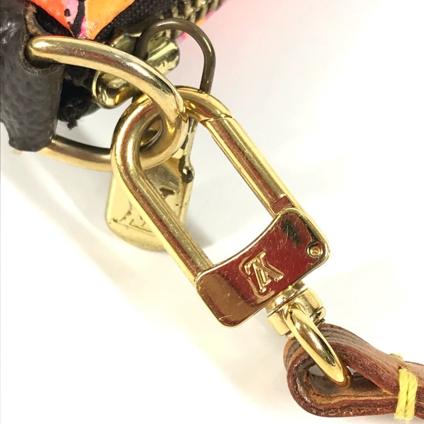 Louis Vuitton M48615 Monogram Rose Pochette Accessoires