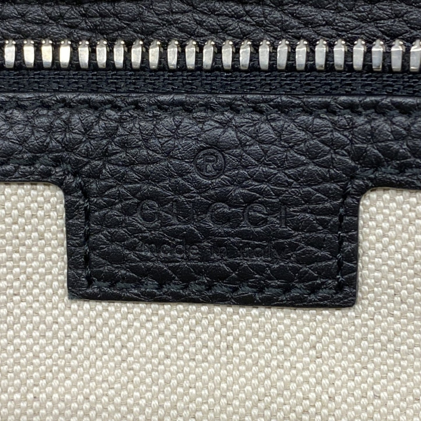 Gucci Gg Embossed Shoulder Bag 696009 Leather Black