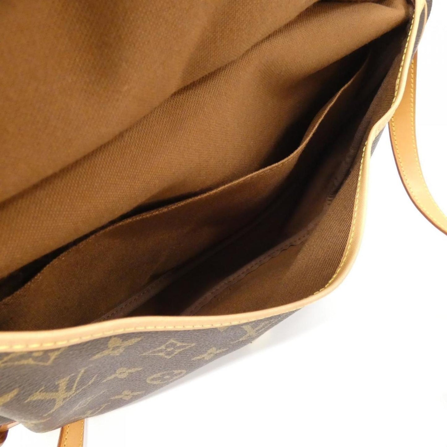 Louis Vuitton Monogram Saumur 30Cm M42256 Shoulder Bag