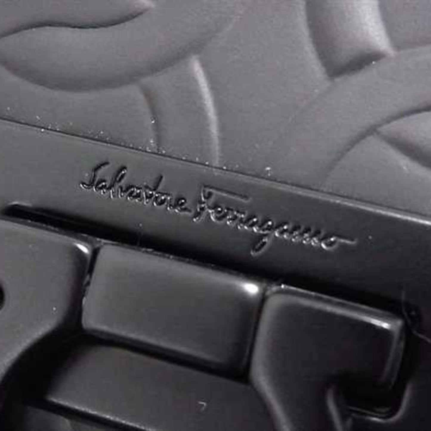 Salvatore Ferragamo Gancini Shoulder Bag Gg241149 In Black Leather