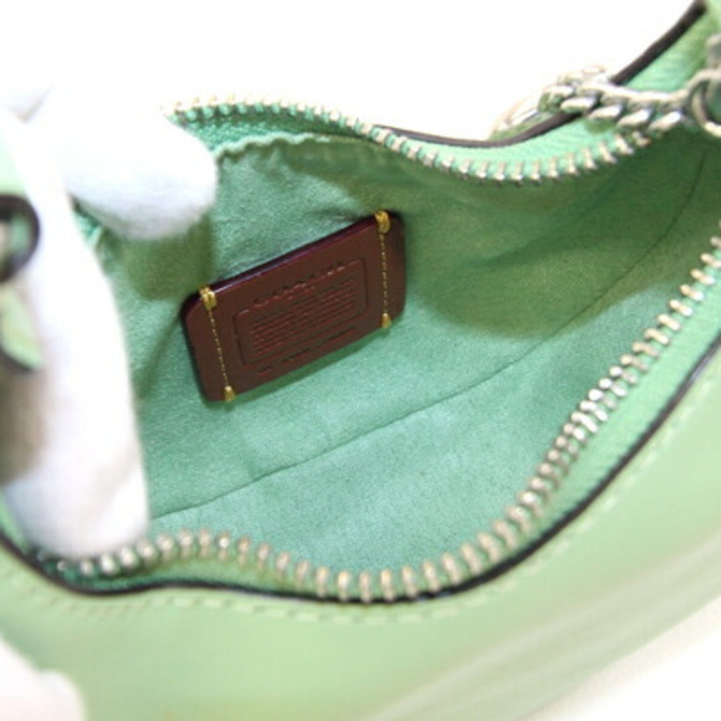 Coach Johnny Cr508 Shoulder Bag In Light Green Leather.