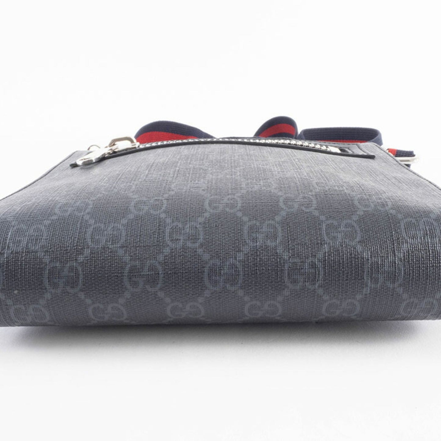 Gucci Gg Supreme Shoulder Bag