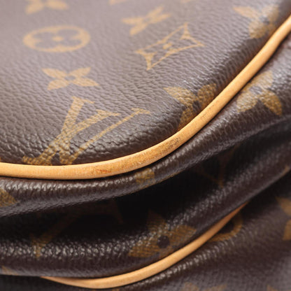 Louis Vuitton Reporter Pm Shoulder Bag