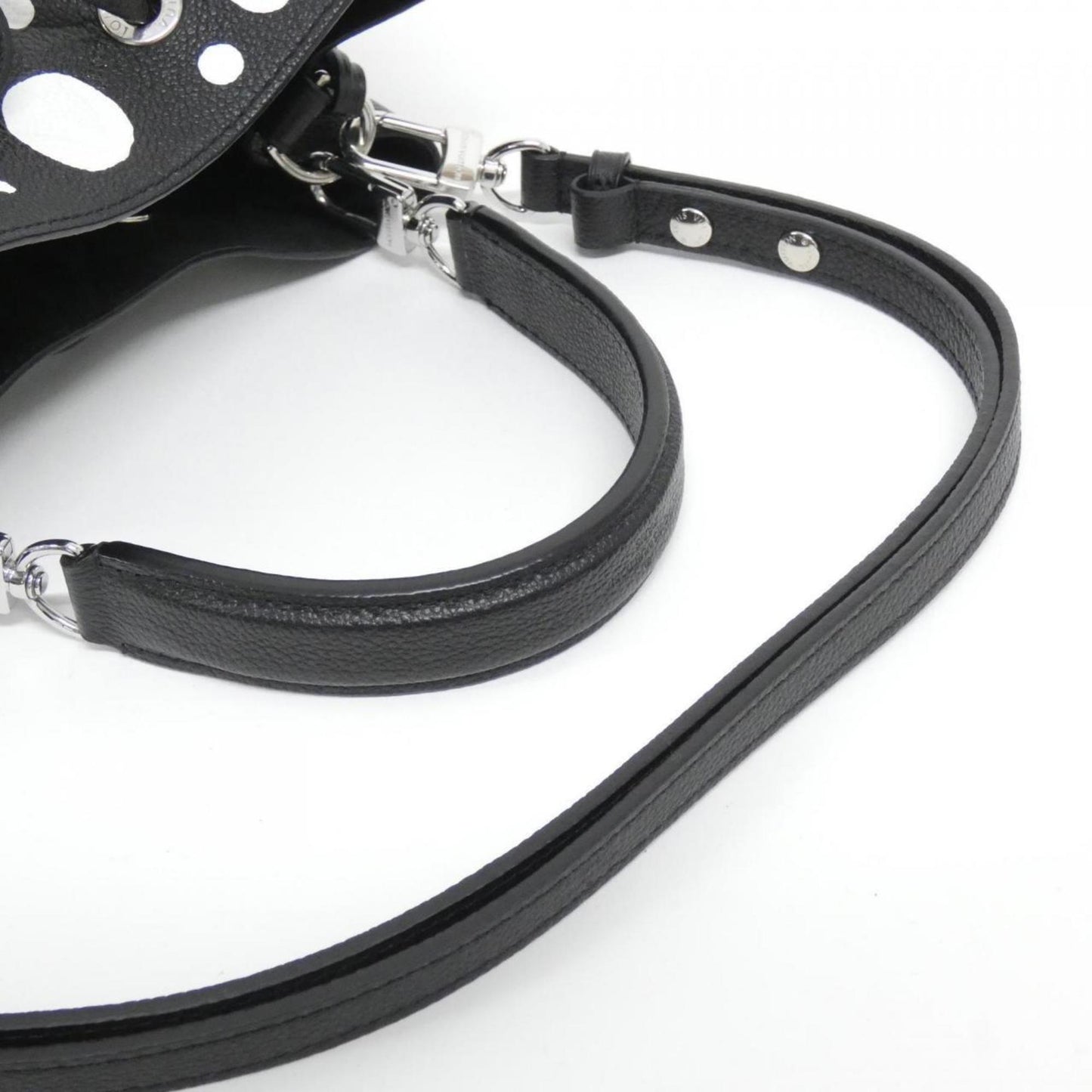 Louis Vuitton Monogram Empreinte (Lv X Yk) Neo Noe Mm M21753 Shoulder Bag