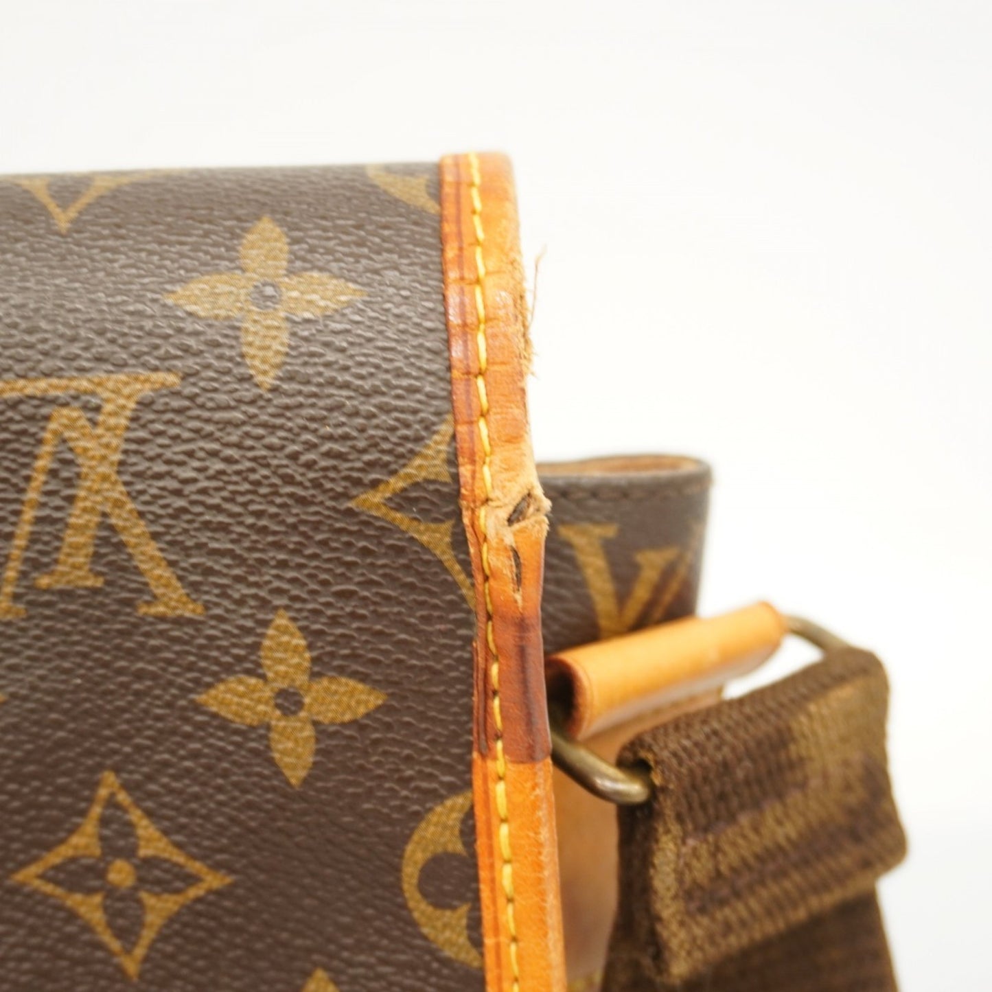 Louis Vuitton Monogram Bosphor Pm Shoulder Bag M40106 Brown