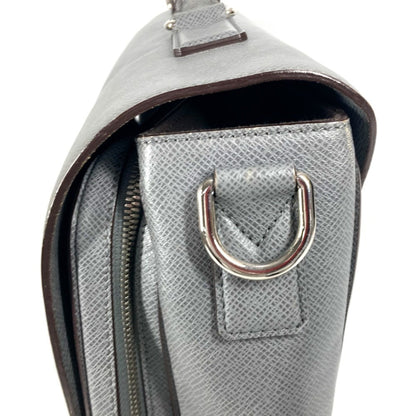 Louis Vuitton M32638 Taiga Vasili Gm 2Way Bag Shoulder Handbag Crossbody Business Leather