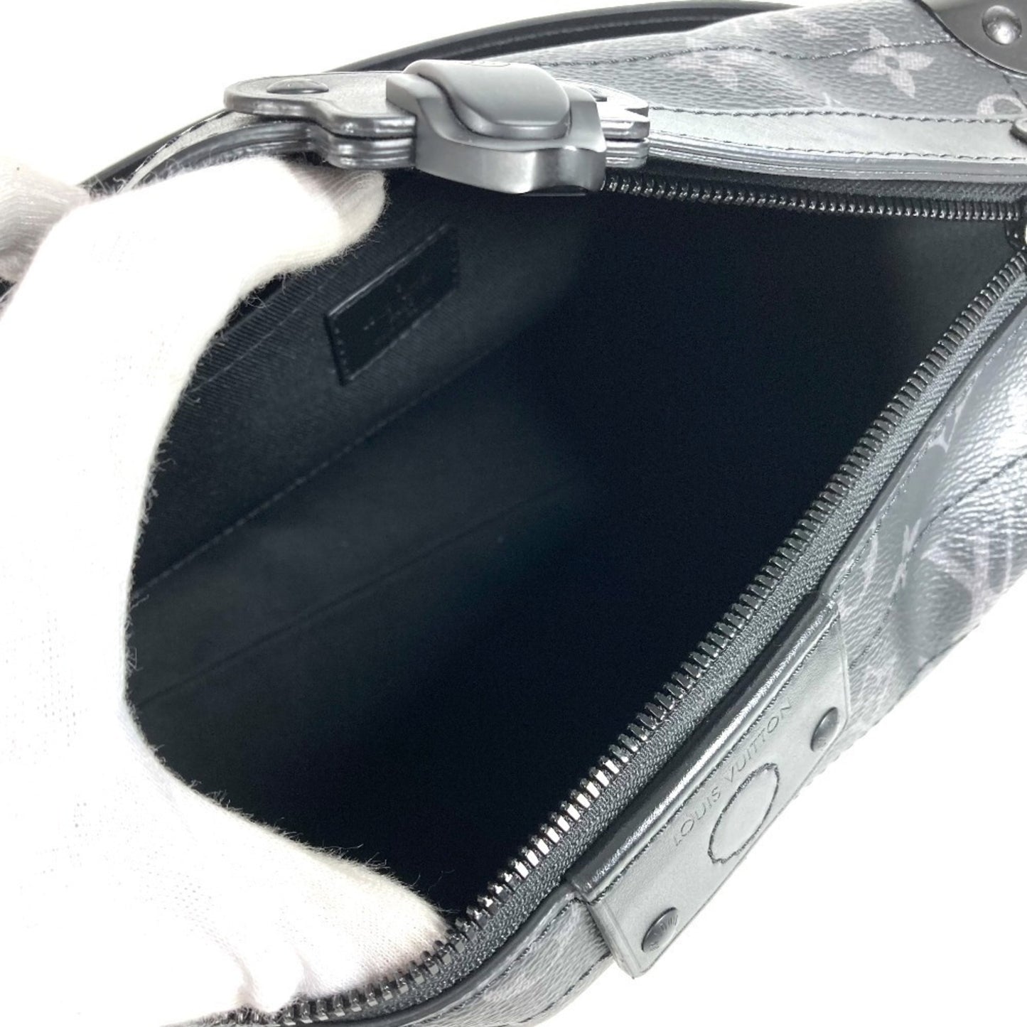 Louis Vuitton M11744 Monogram Eclipse Soul Trunk Ew 3-Way Bag