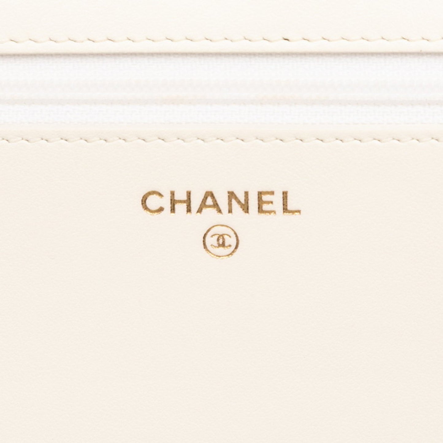 Chanel Boy Chanel Coco Mark Crossbody Chain Wallet Shoulder Bag In White Caviar Skin