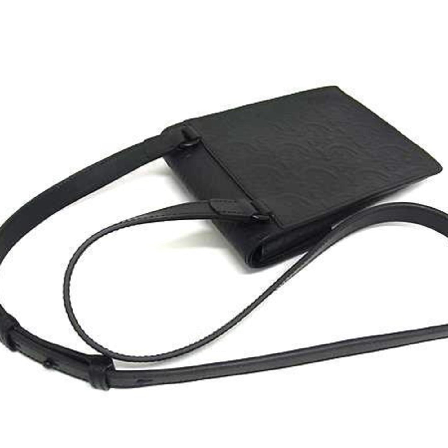 Salvatore Ferragamo Gancini Shoulder Bag Gg241149 In Black Leather