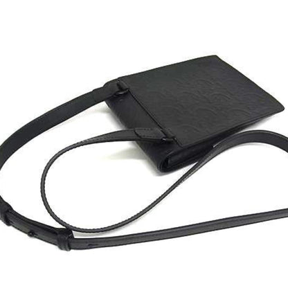 Salvatore Ferragamo Gancini Shoulder Bag Gg241149 In Black Leather