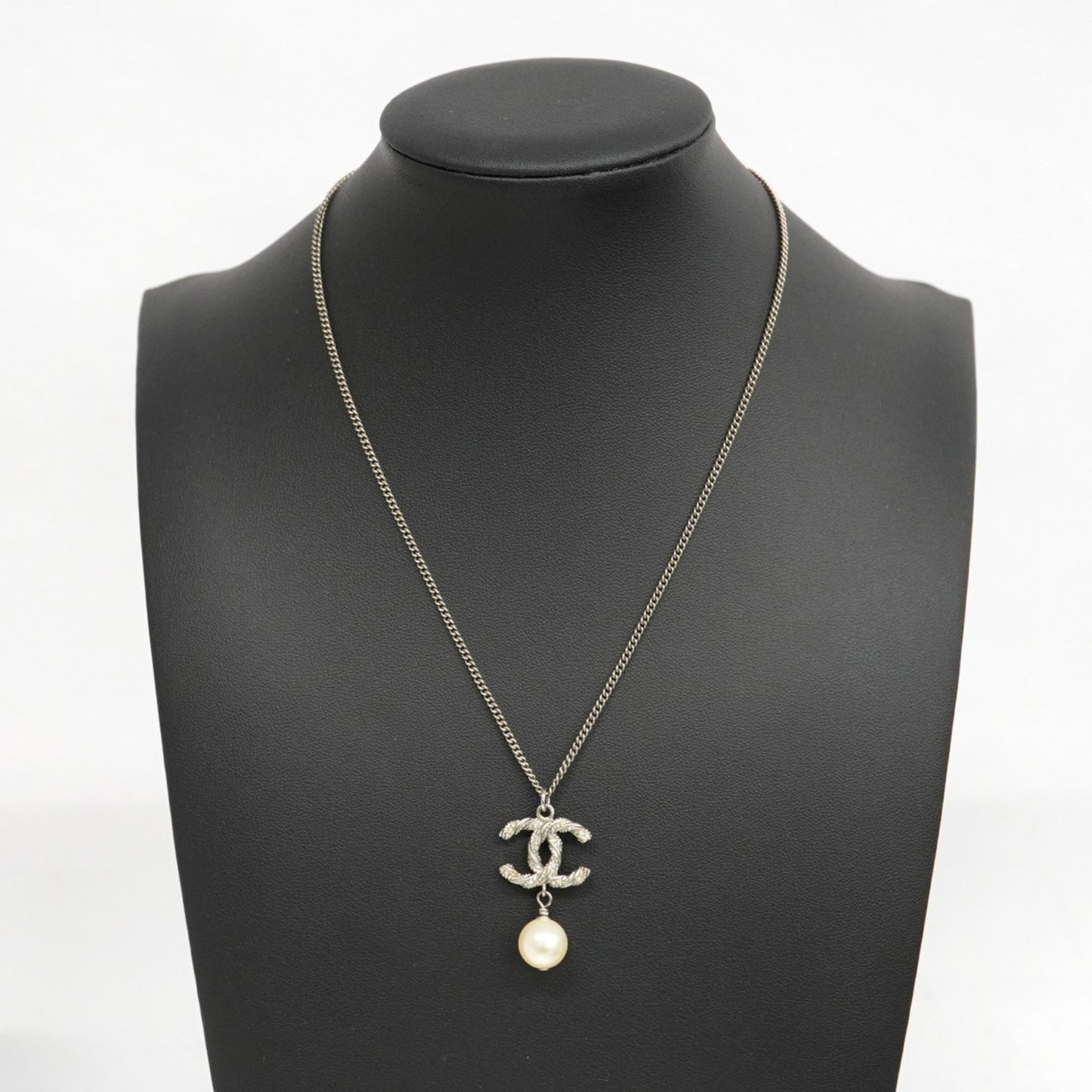 Chanel Coco Mark Metal Necklace With Faux Pearl And Rhinestones