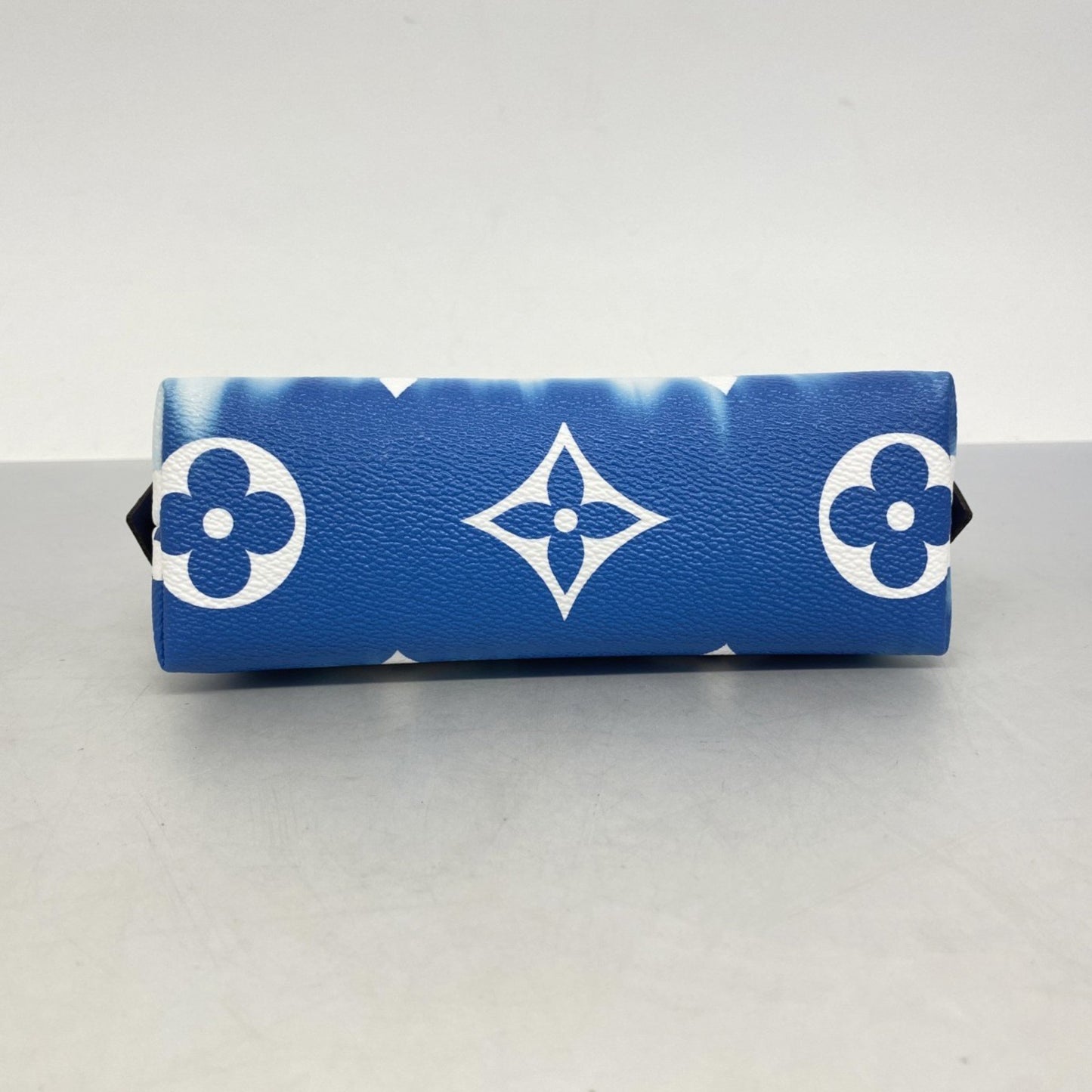 Louis Vuitton Pouch Lv Escale Pochette Tick M69138 Blue