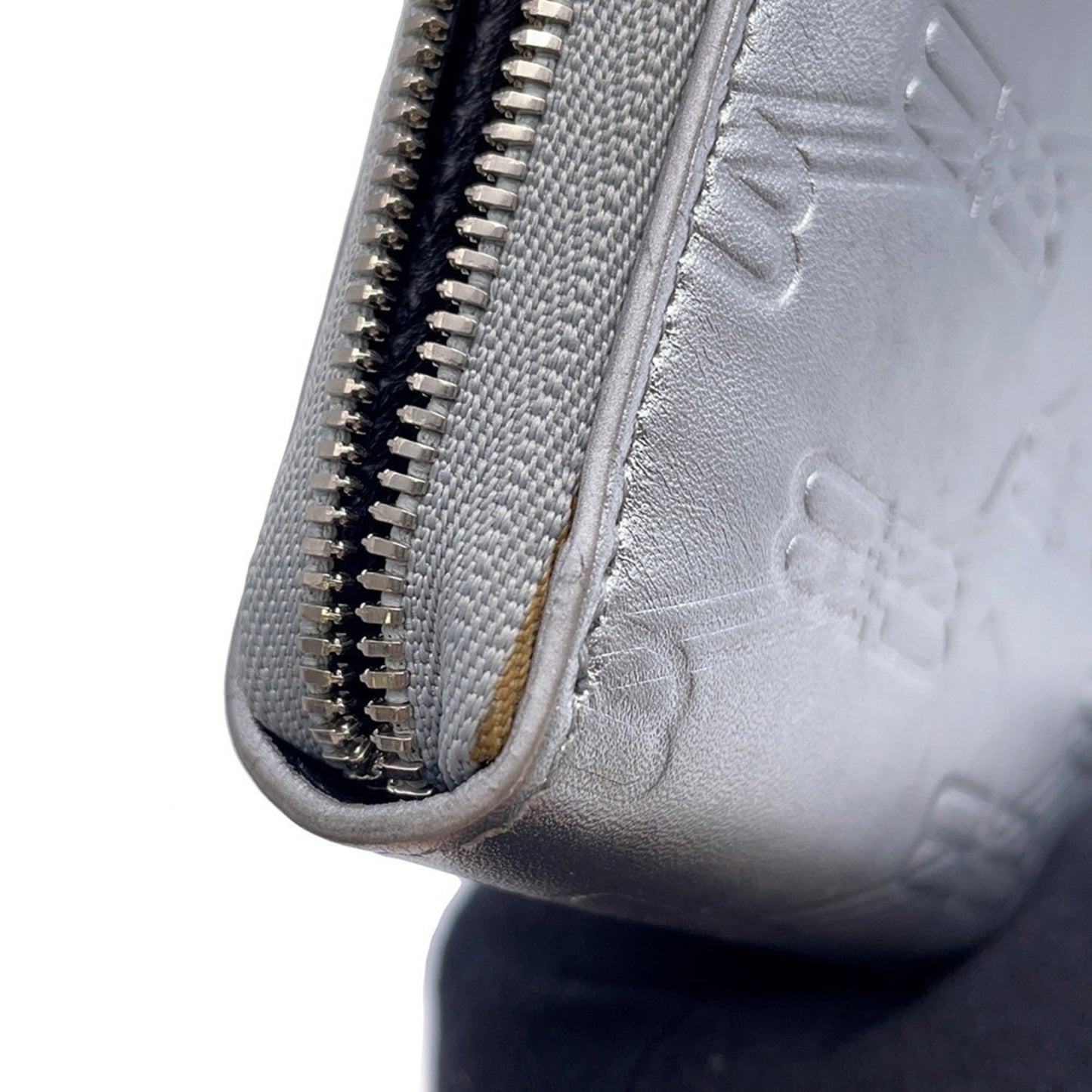 Fendi Round Long Wallet Leather 717787 Balenciaga