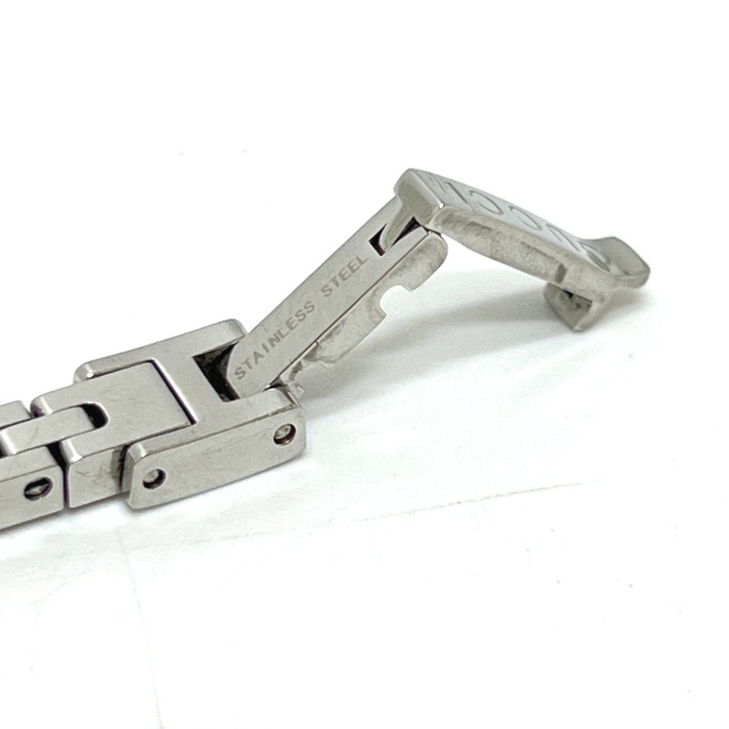 Gucci 102 G Mini Square Chain Quartz Watch