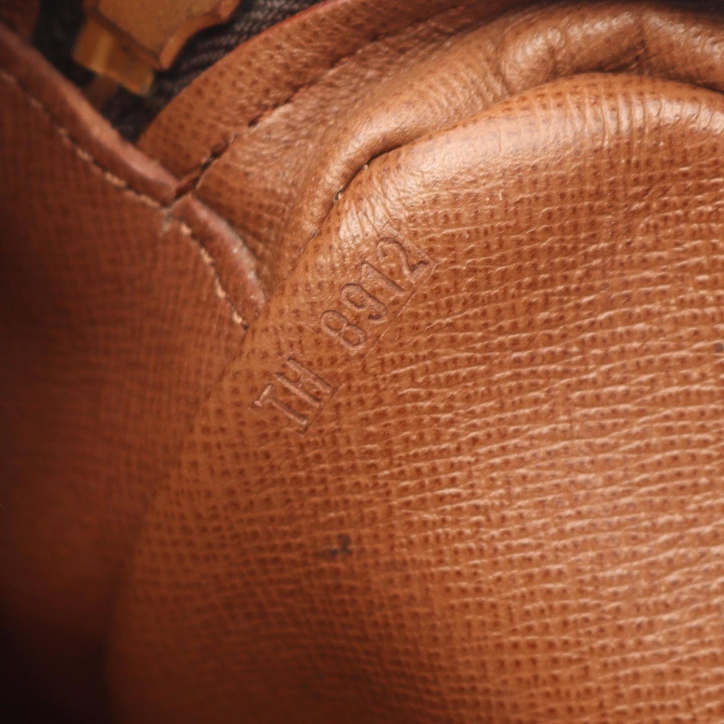 Louis Vuitton Jone Fille Mm Shoulder Bag