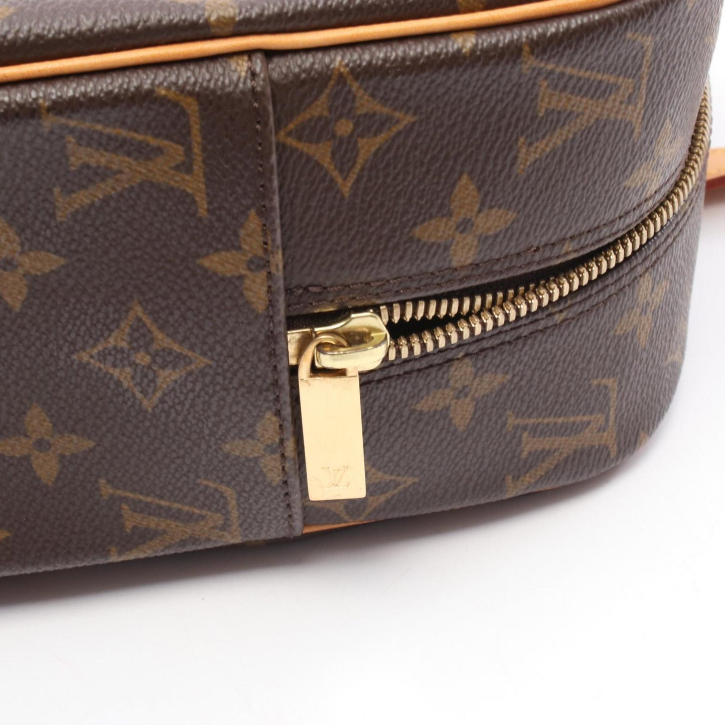 Louis Vuitton Cite Gm Shoulder Bag