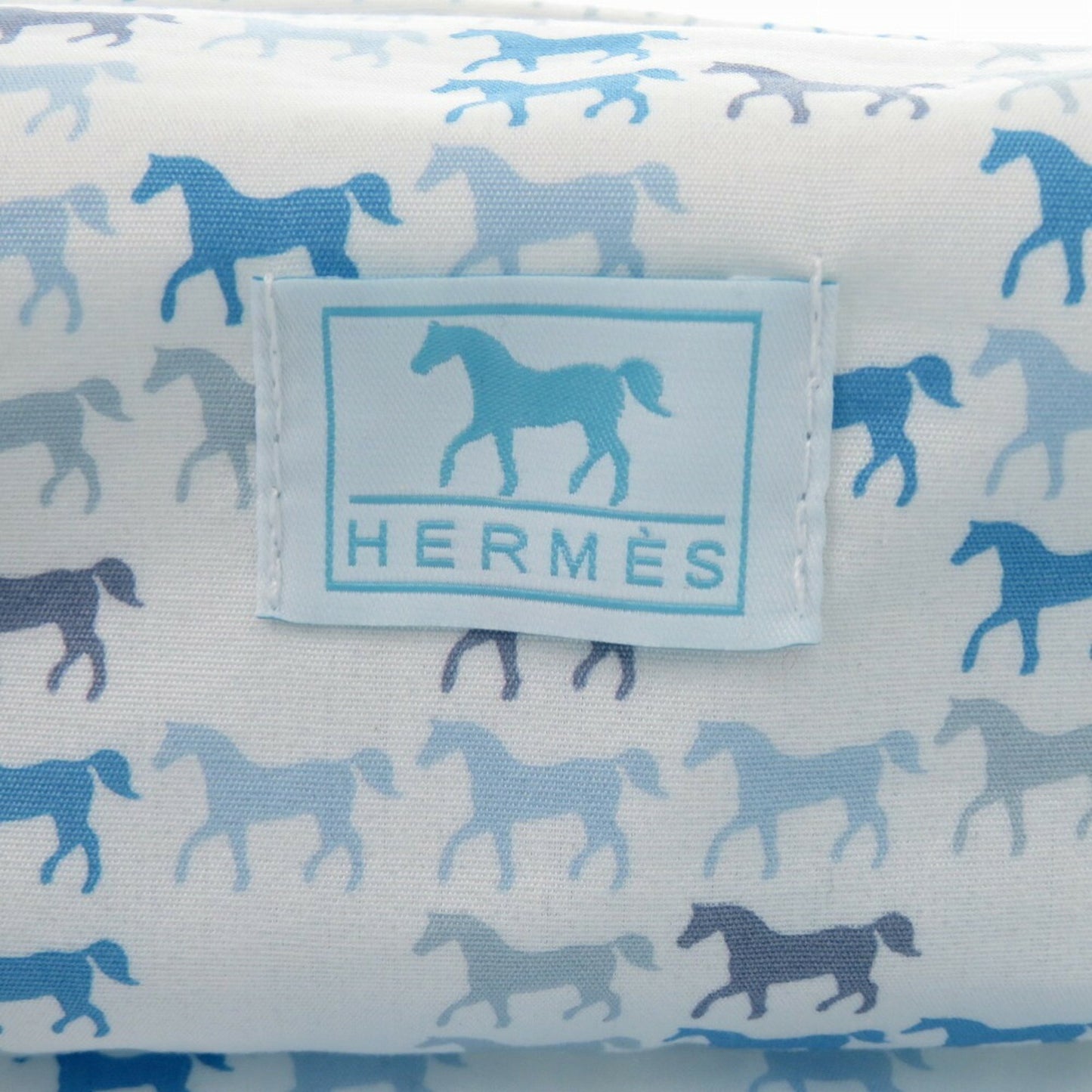 Hermes Like New Herms Cabriole To-Go Mm Cotton Pouch In White