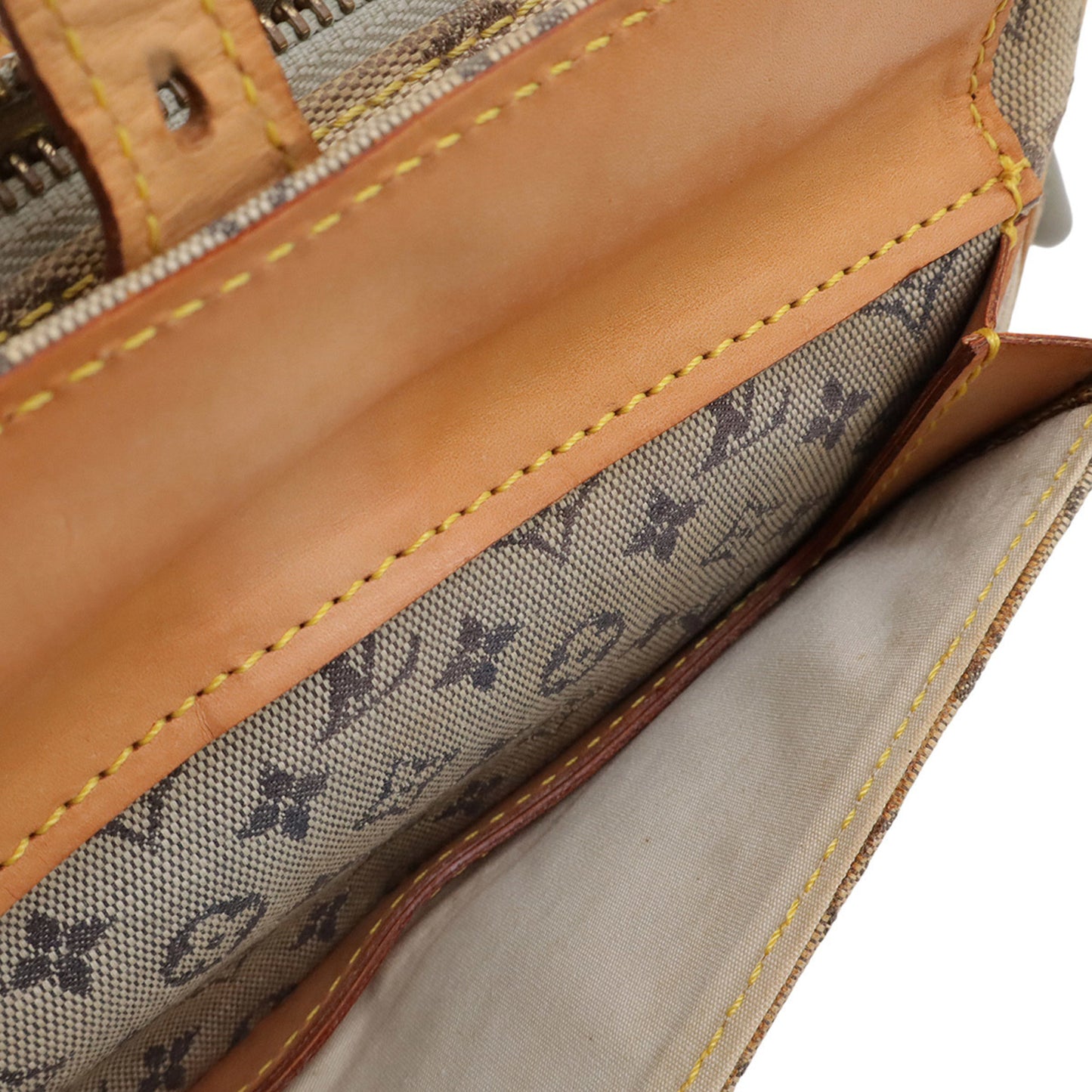 Louis Vuitton Monogram Mini Juliet Mm Shoulder Bag