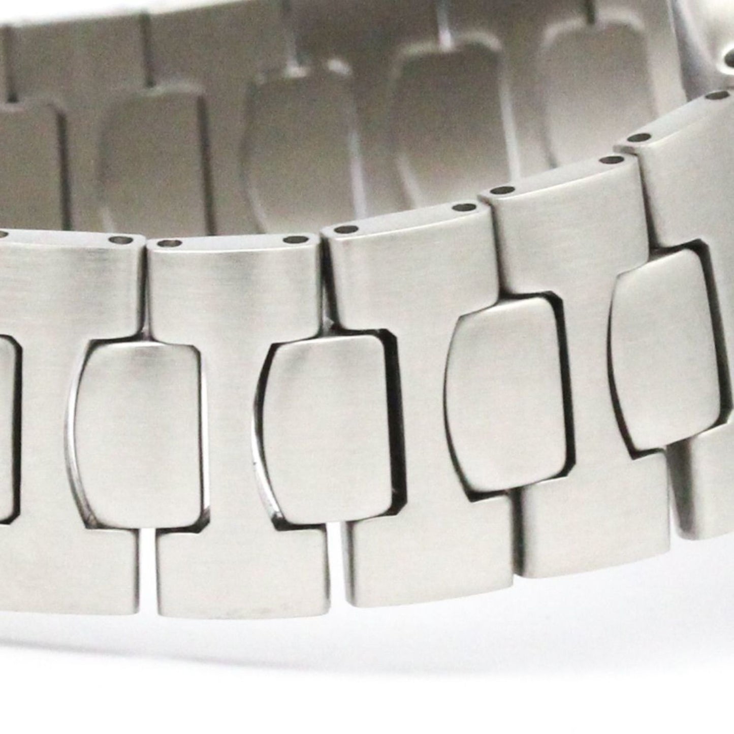 Omega Seamaster Professional 200M Quartz