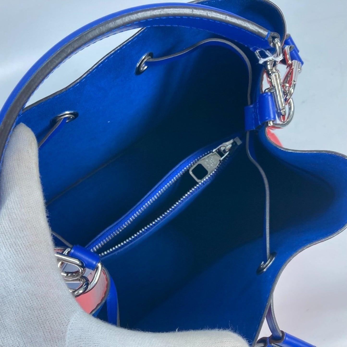 Louis Vuitton M54365 Epi Neonoe Two-Tone Bucket Bag