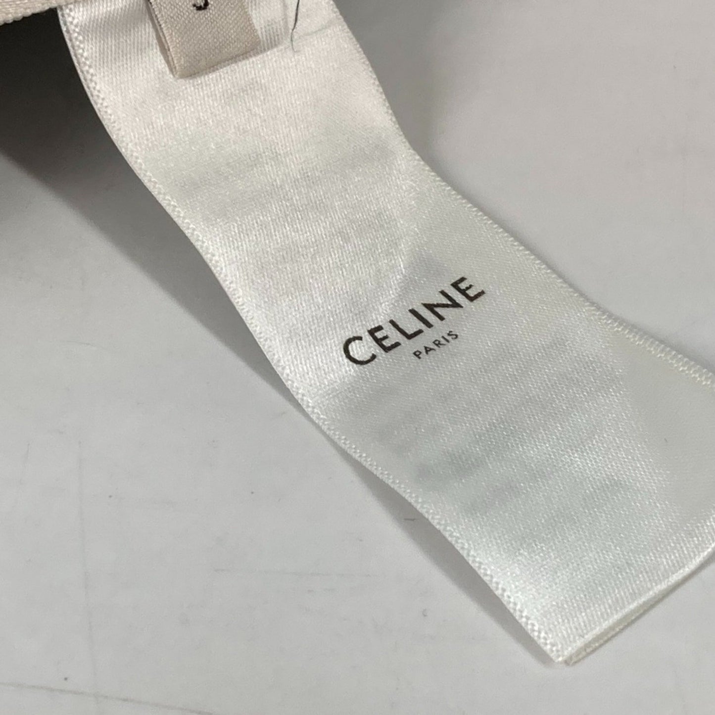Celine 2Ac55588S Gloves Glove Khaki White