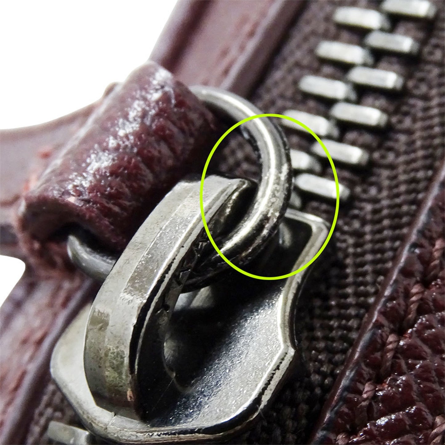 Burberry Men'S Leather Business Bag In Bordeaux And Navy. Perfect For Handbags